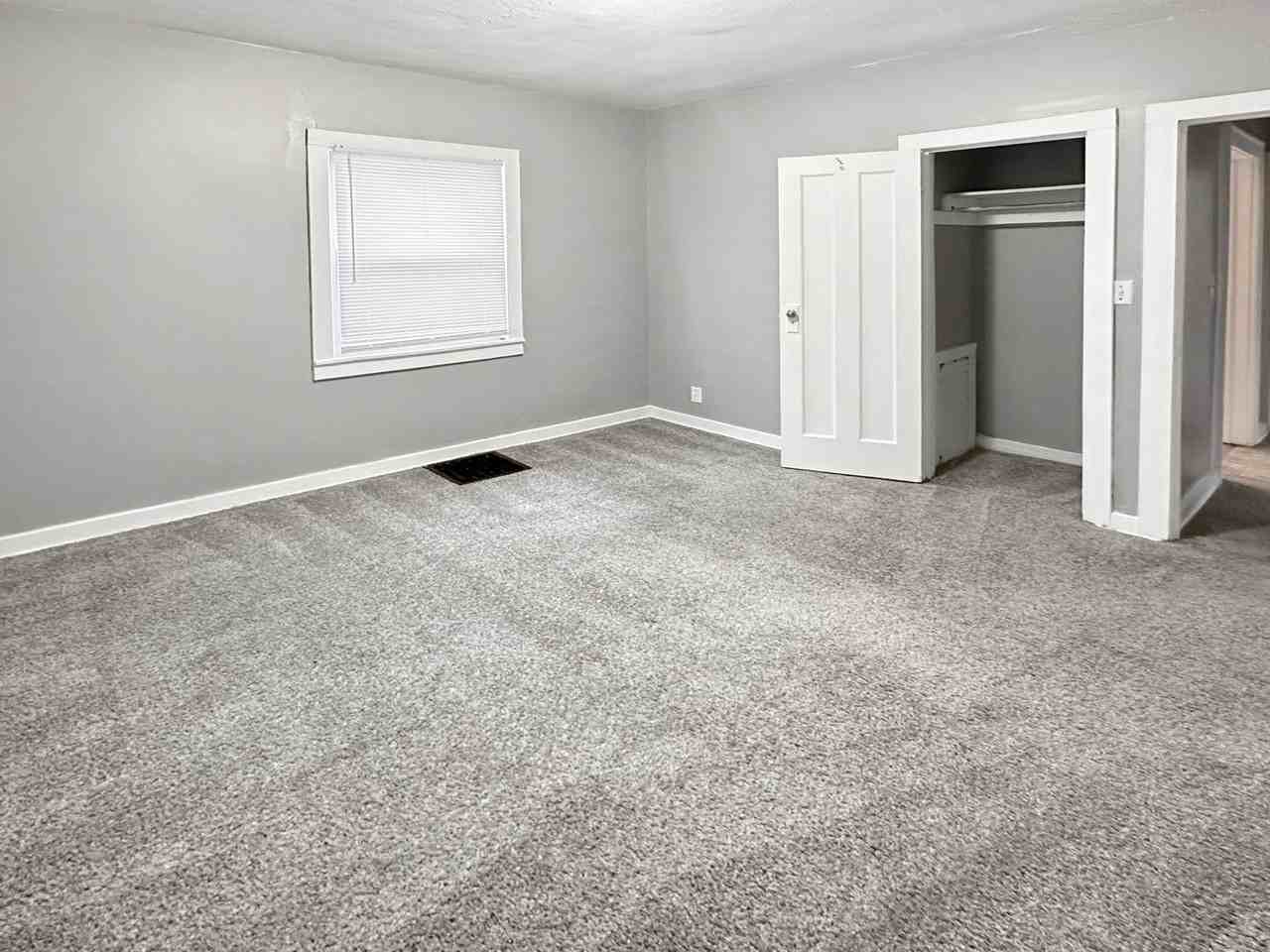 1807 Jerome Ave Sw - Photo 3 of 7