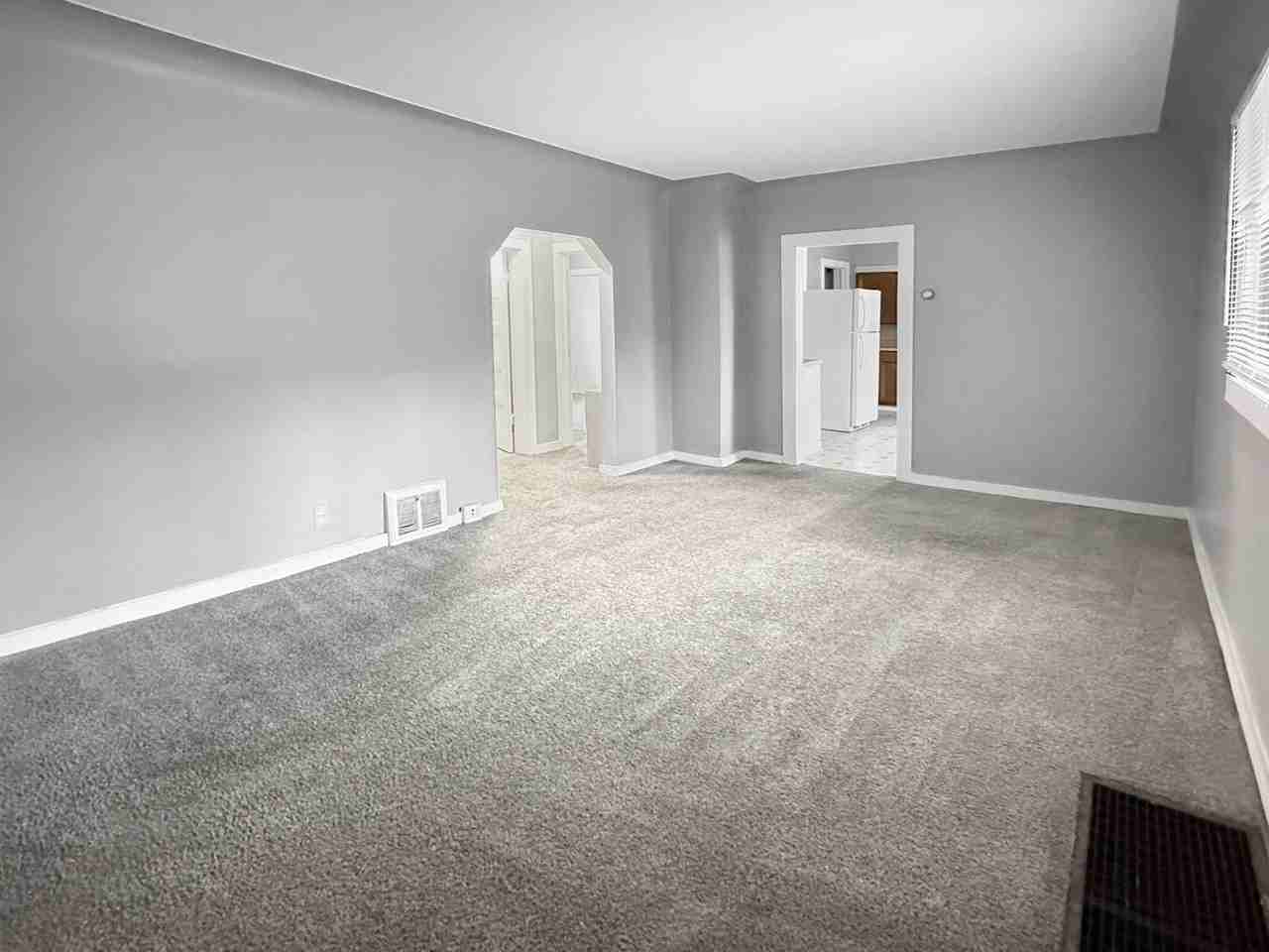 1807 Jerome Ave Sw - Photo 4 of 7