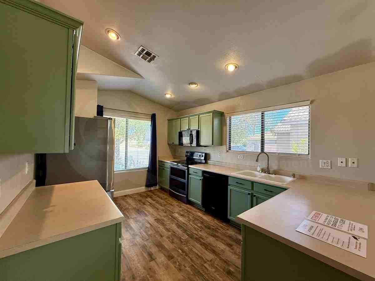 15275 W Fillmore St - Photo 6 of 20