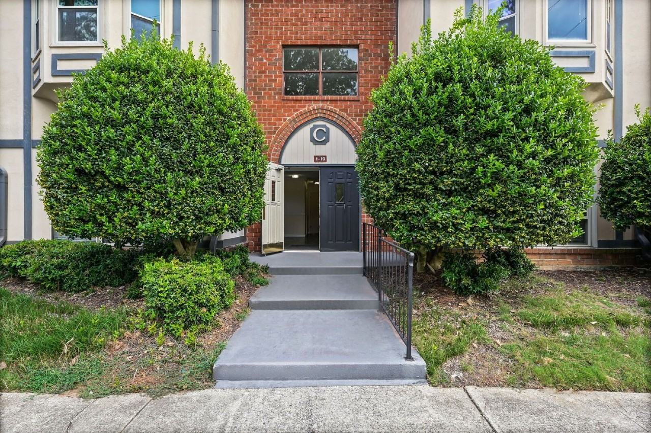 6851 Roswell Rd Ne #C7 - Photo 3 of 39