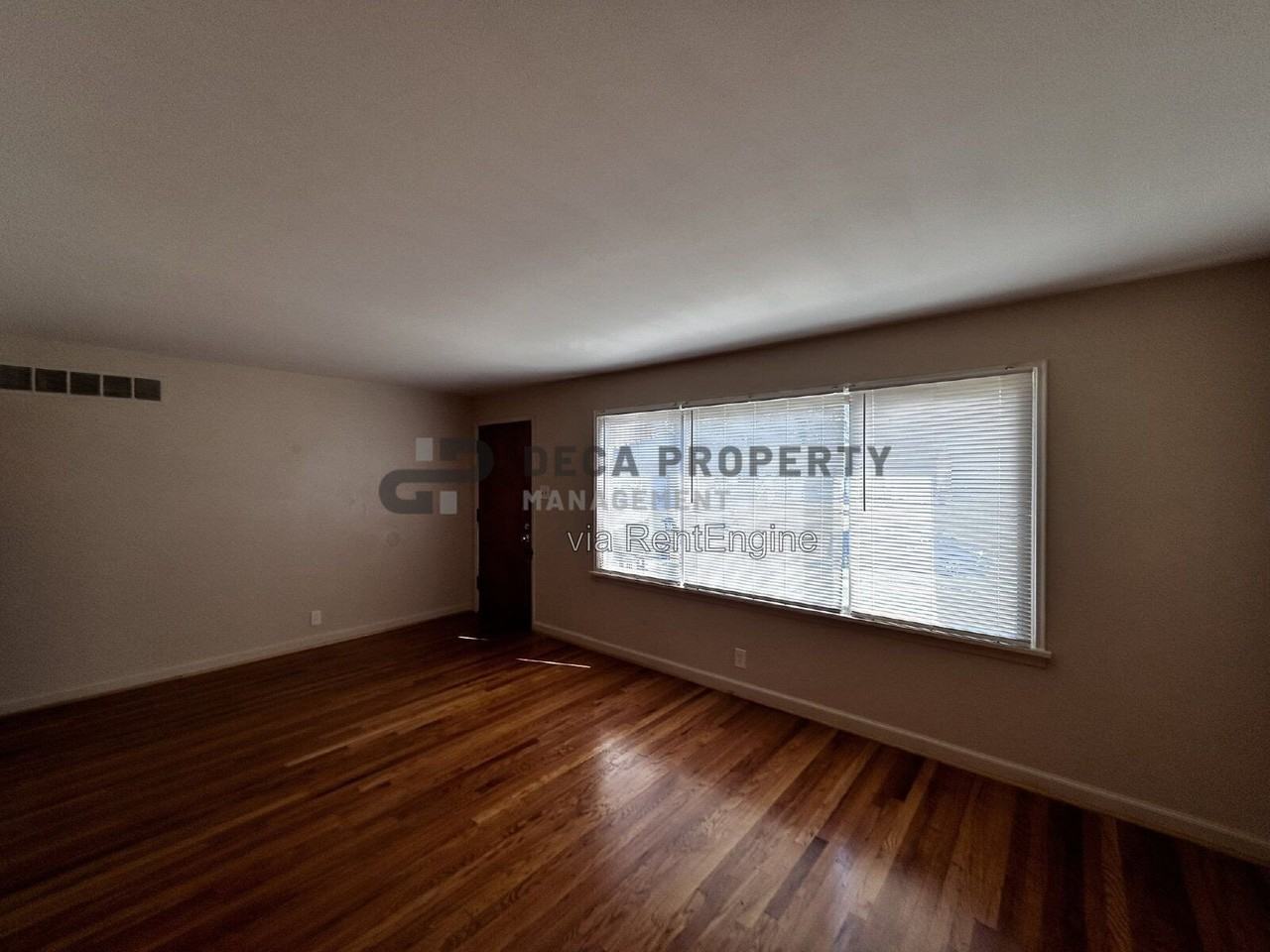 10205 Cabot Dr - Photo 3 of 16