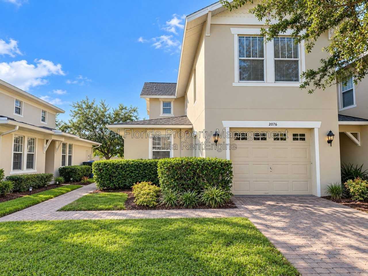 2076 Cypress Bay Blvd