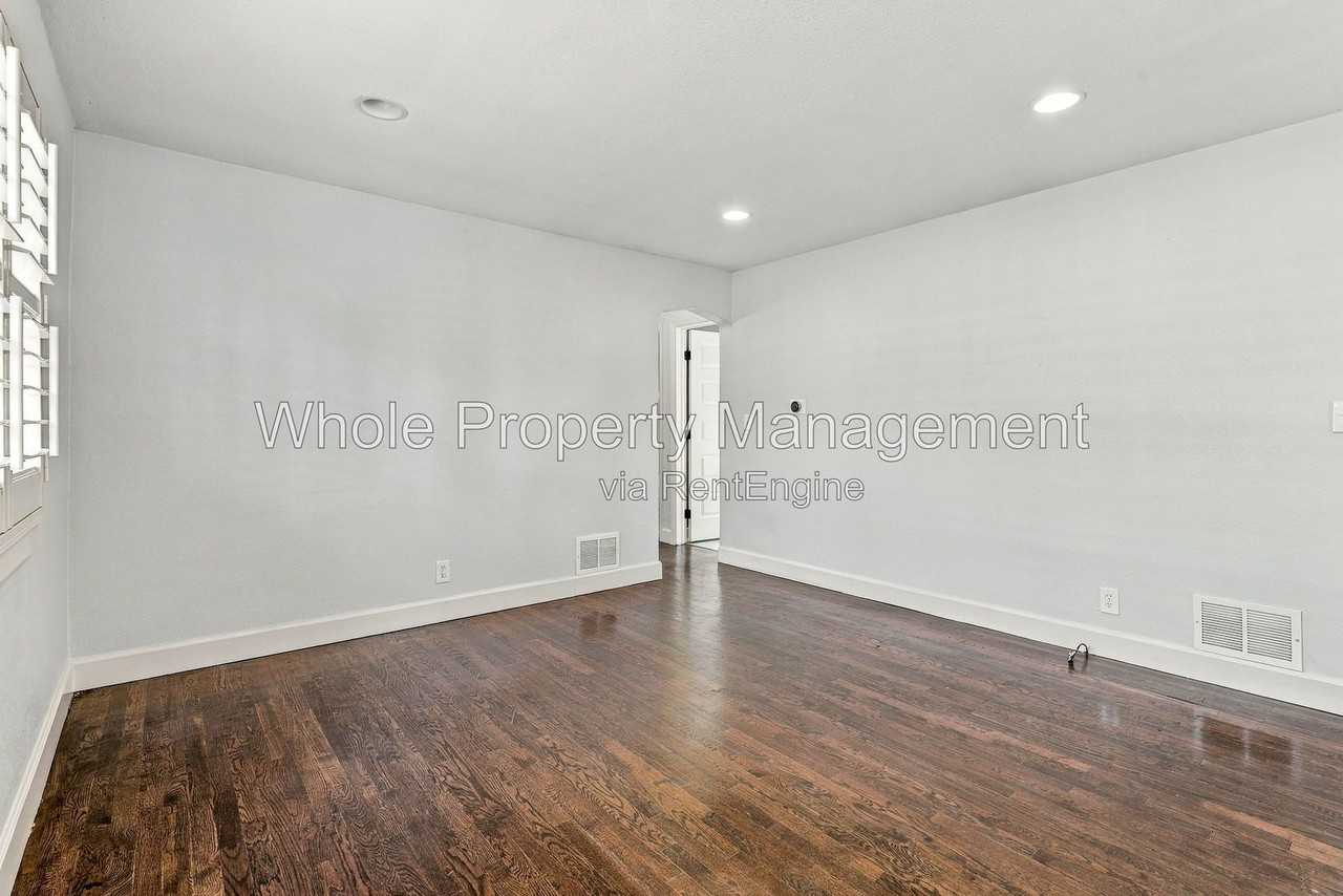 2844 W 1st Ave - Photo 4 of 24