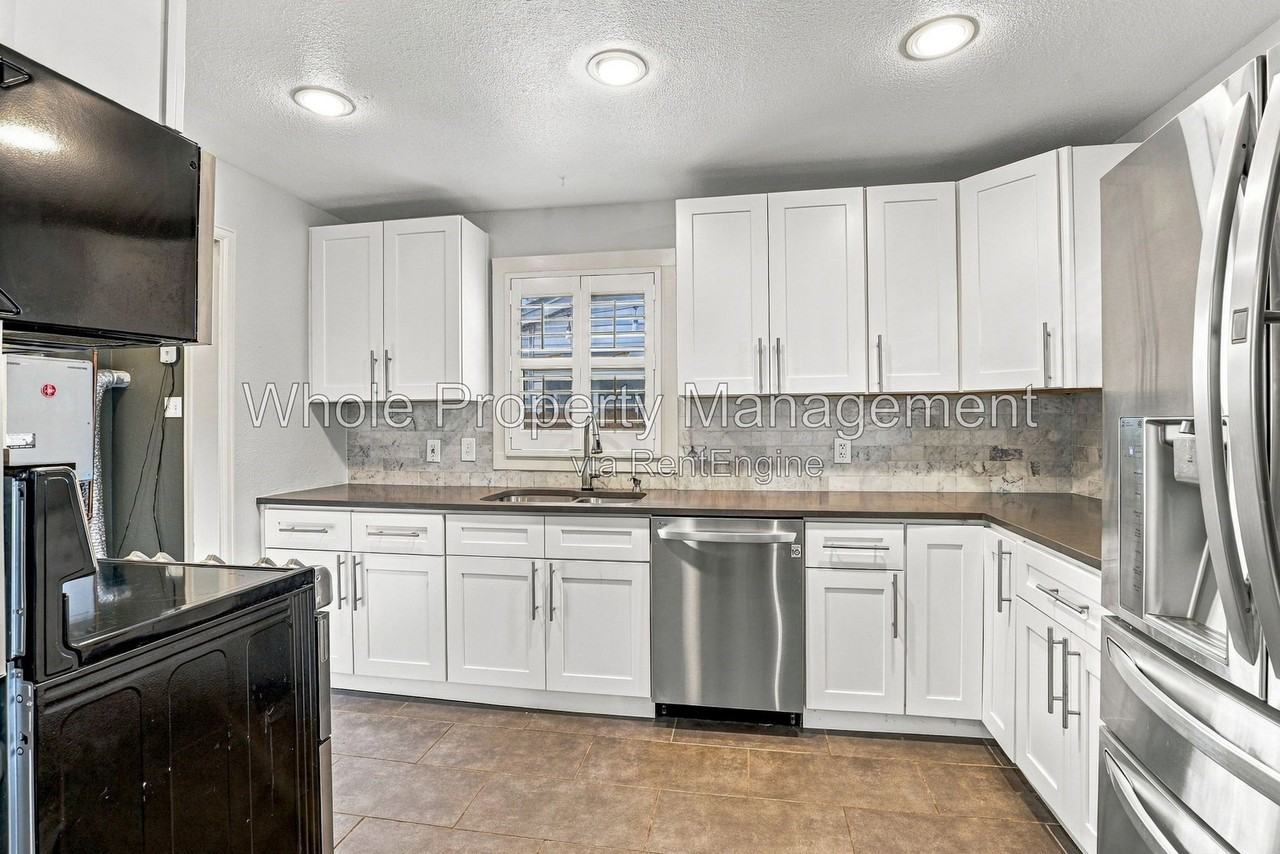 2844 W 1st Ave - Photo 7 of 24