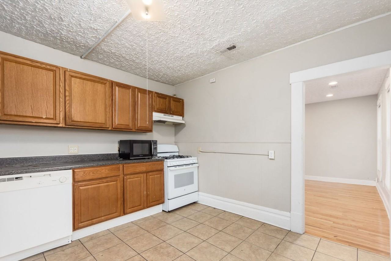79 E 7th Ave #F - Photo 7 of 39