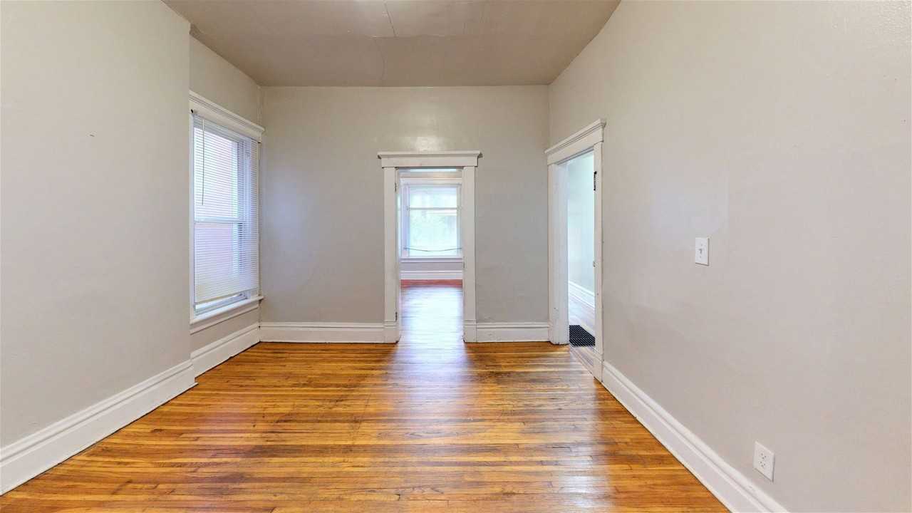 206 W 8th Ave - Photo 5 of 15