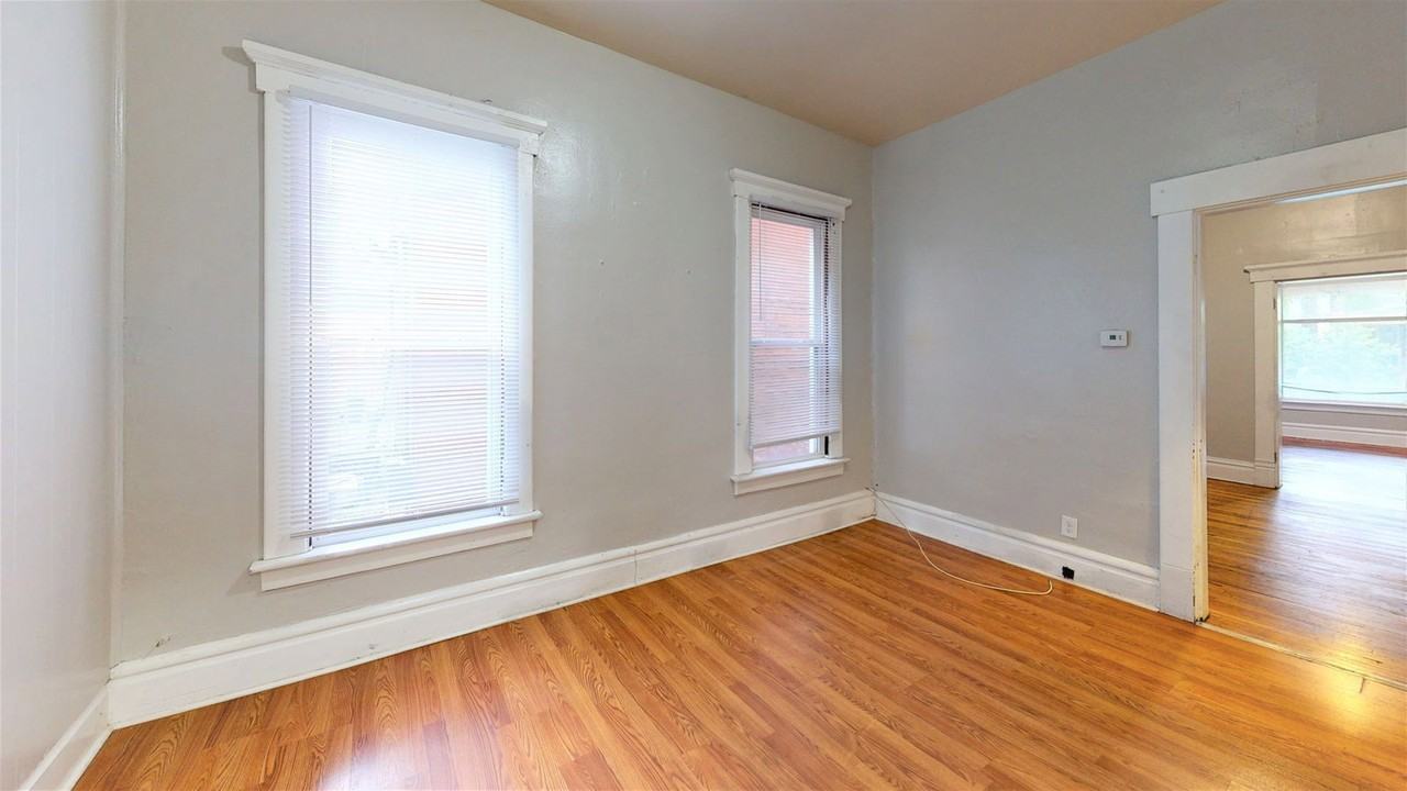 206 W 8th Ave - Photo 6 of 15