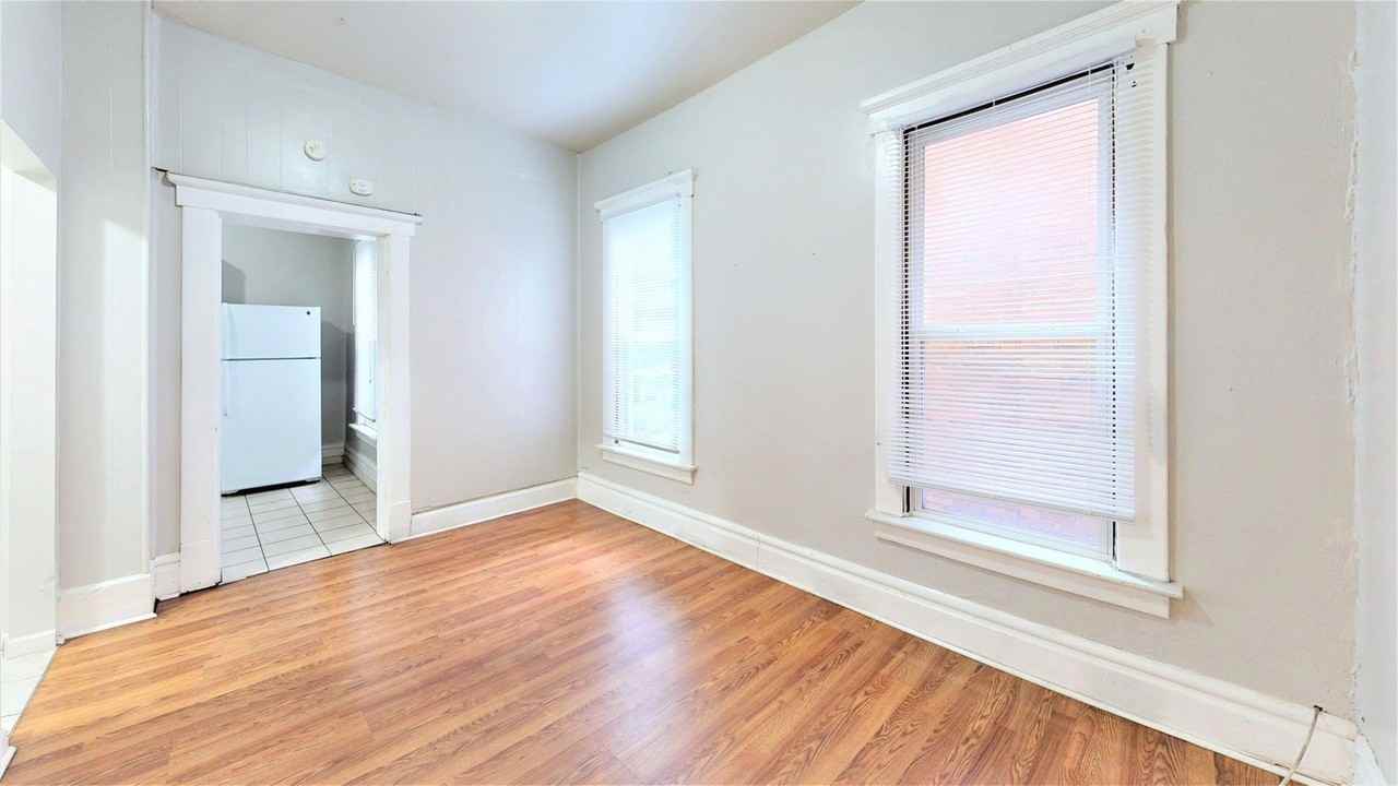 206 W 8th Ave - Photo 7 of 15