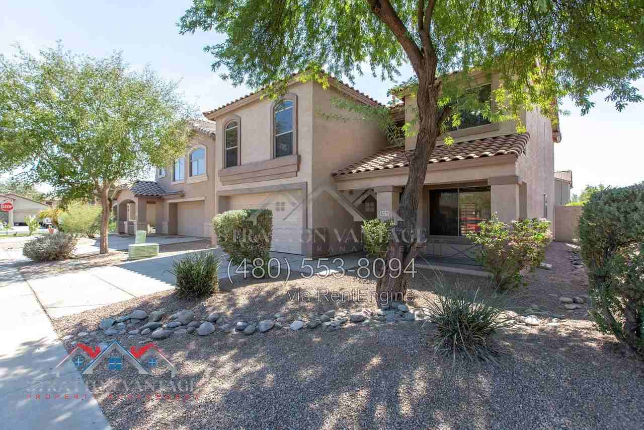 42271 W Colby Dr - Photo 2 of 50