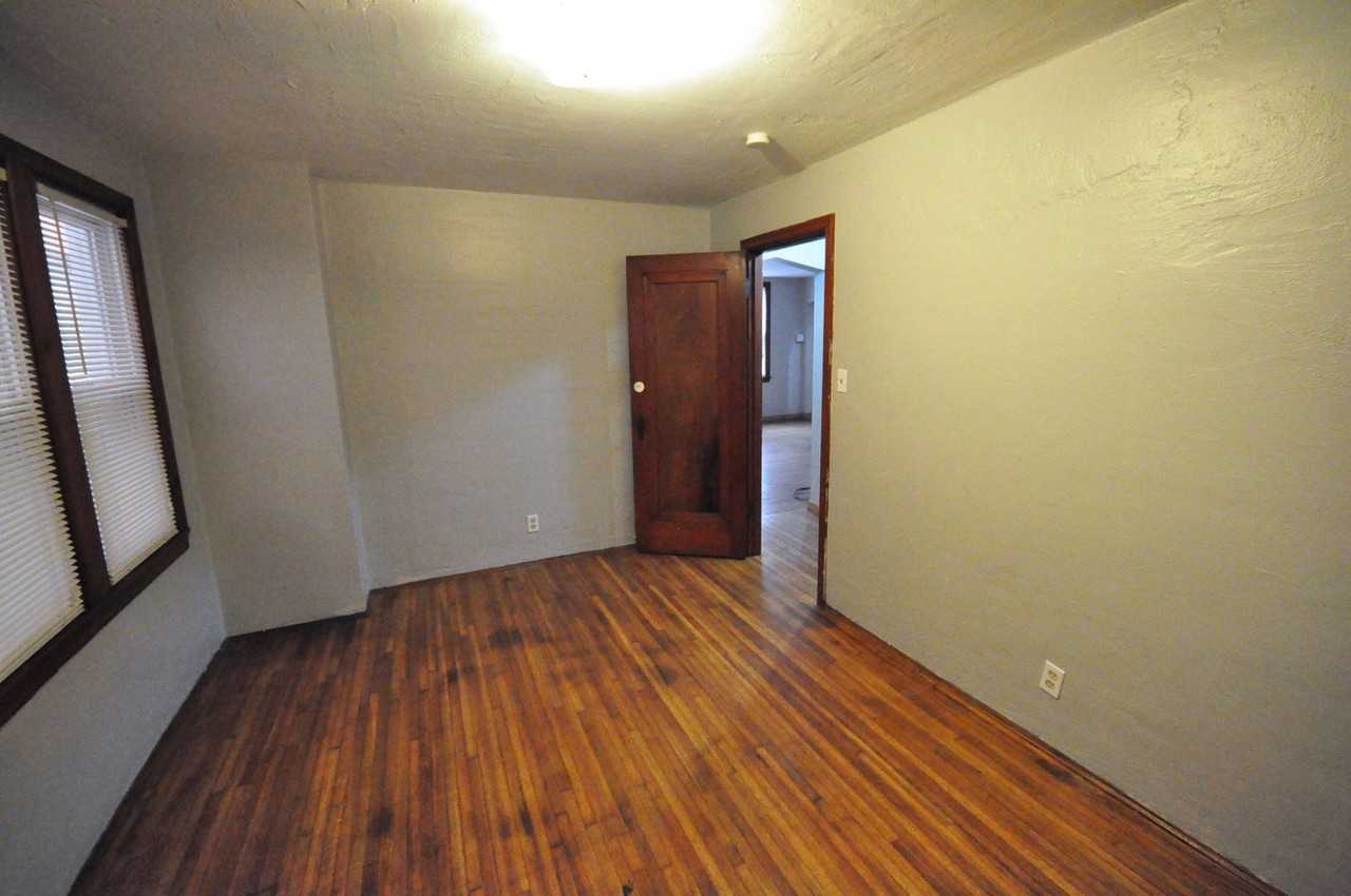 71 W 8th Ave - Photo 4 of 13