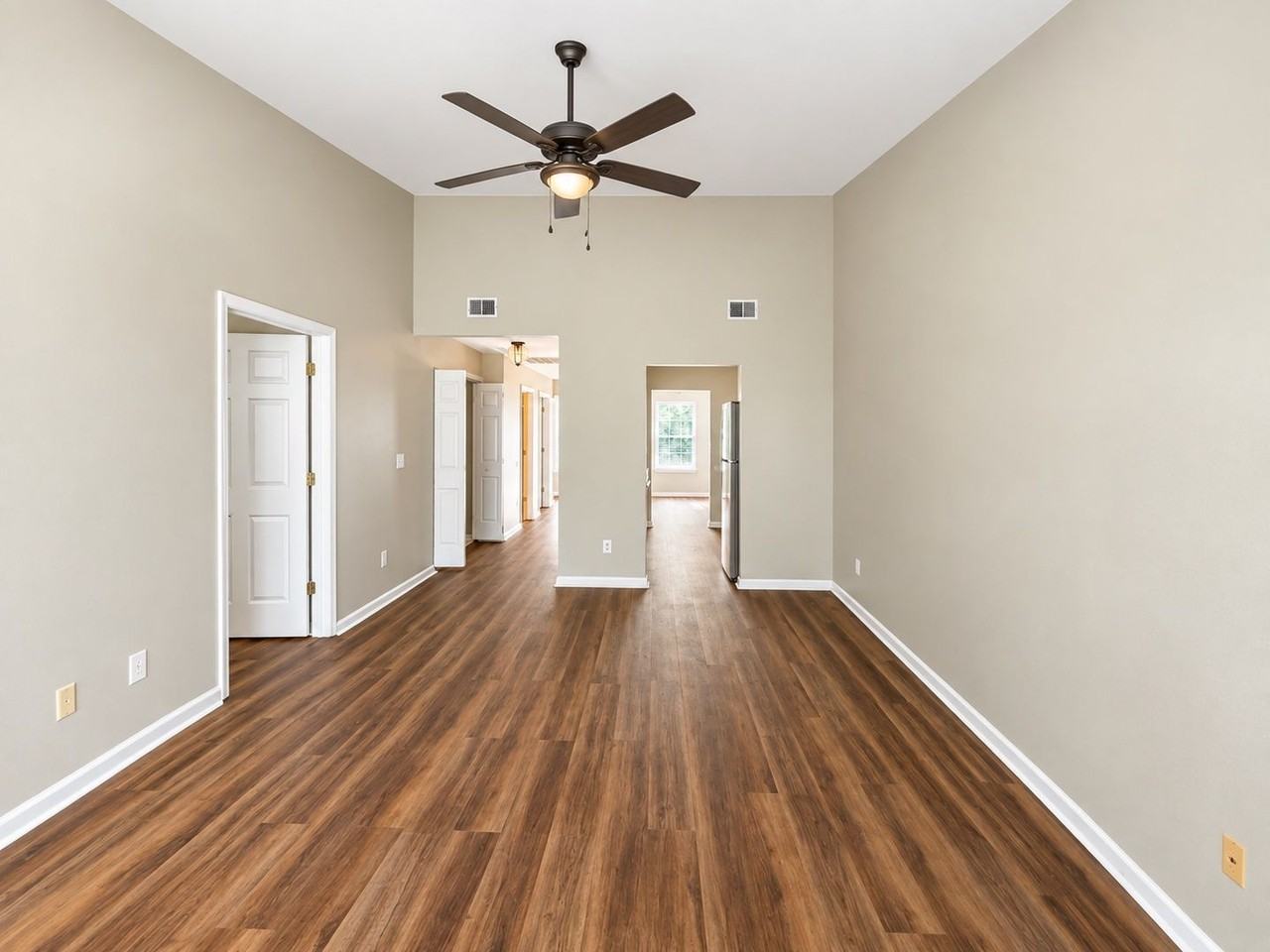 1342 Pinnacle Ln - Photo 6 of 16