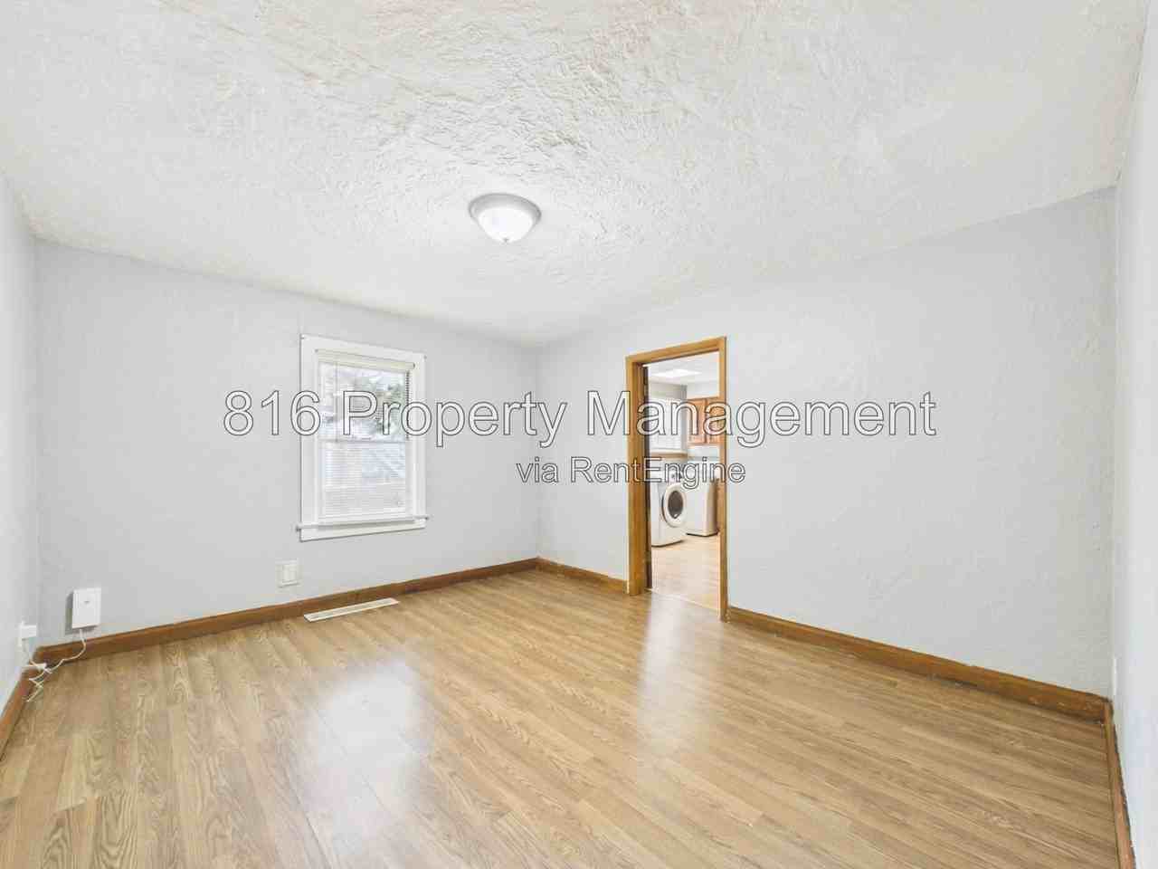426 Wabash Ave #C - Photo 4 of 22
