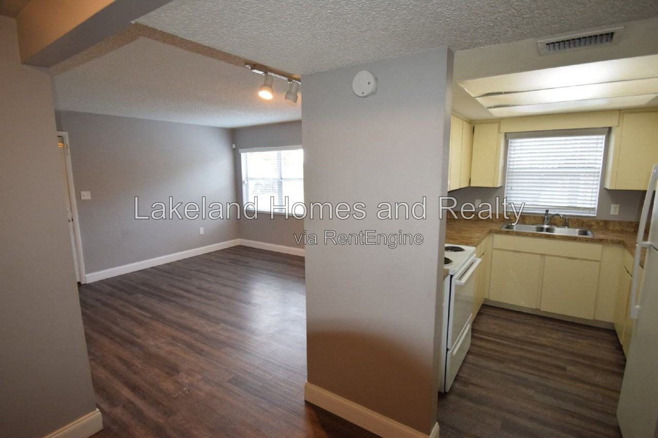 1005 S New York Ave #5 - Photo 5 of 13
