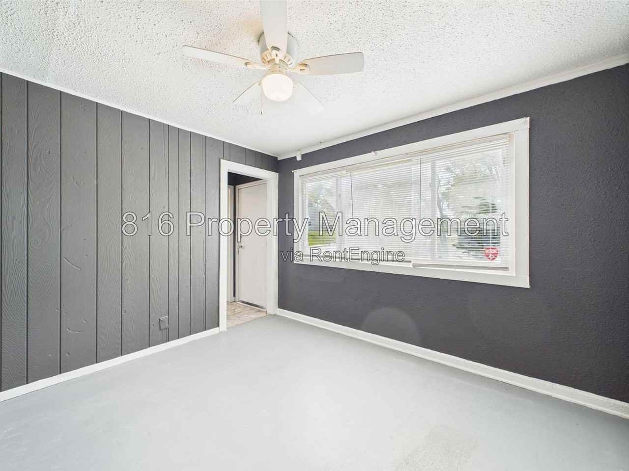 3354 Jackson Ave - Photo 7 of 29