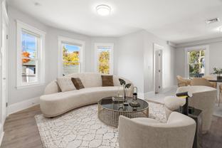 517 Washington St - Photo 1 of 1