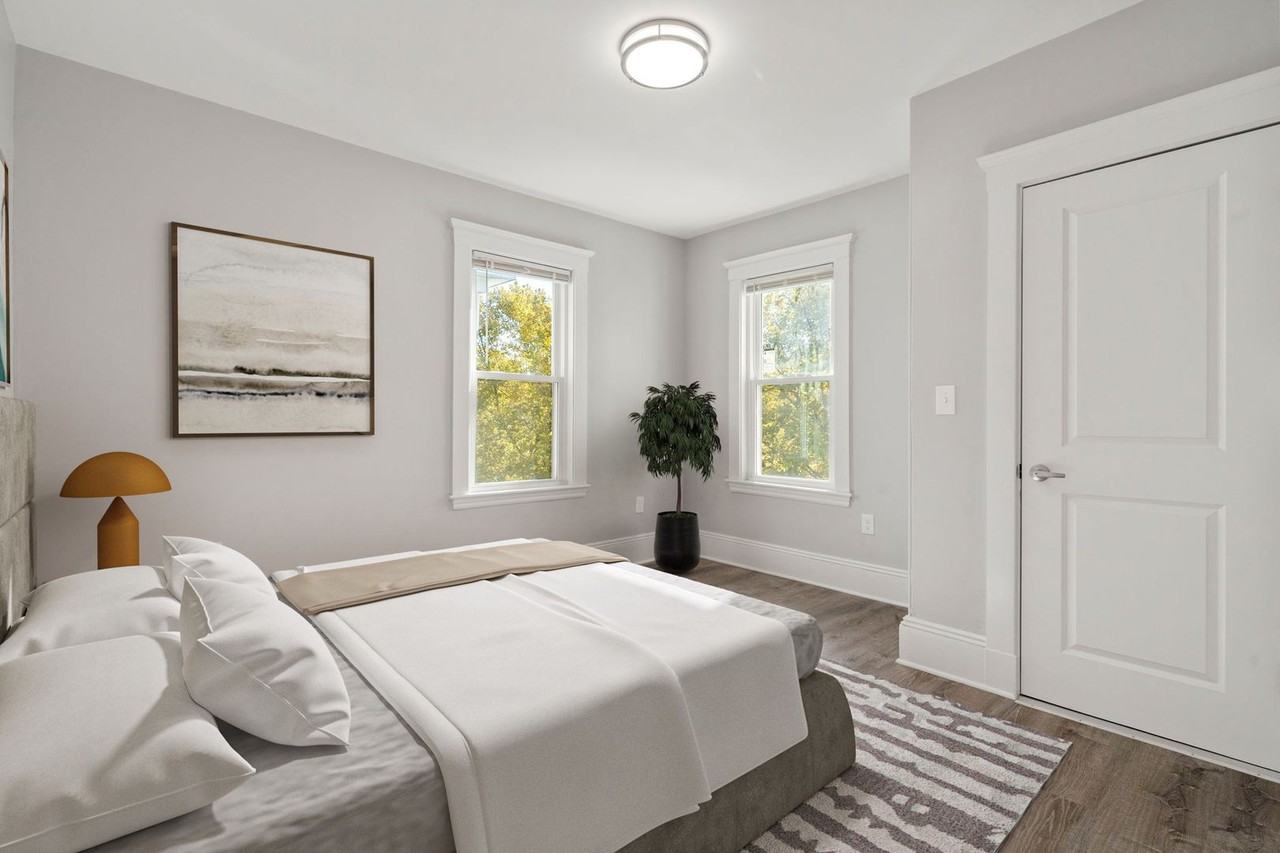 517 Washington St - Photo 5 of 12