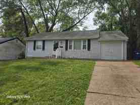325 S Marguerite Ave - Photo 1 of 1