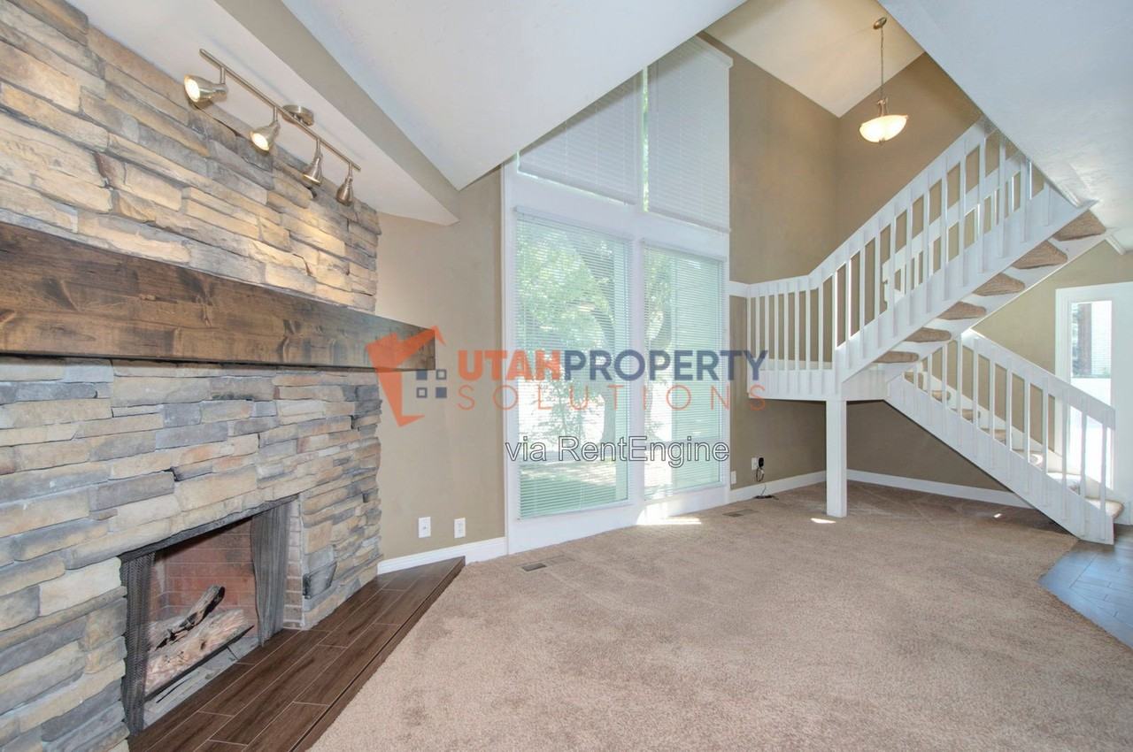 7290 S Racquet Club Dr - Photo 3 of 19