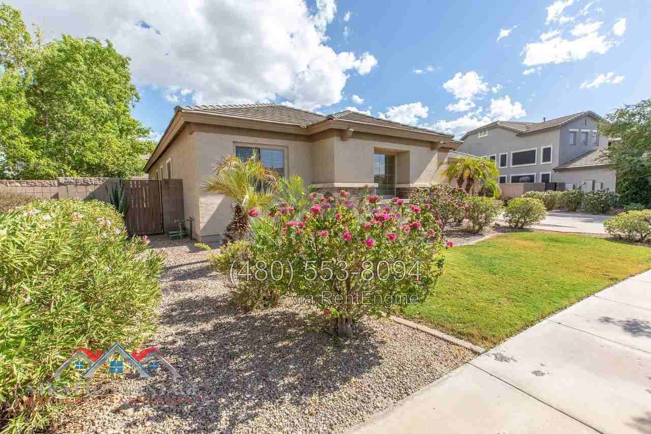 7401 N 85th Ln - Photo 3 of 50