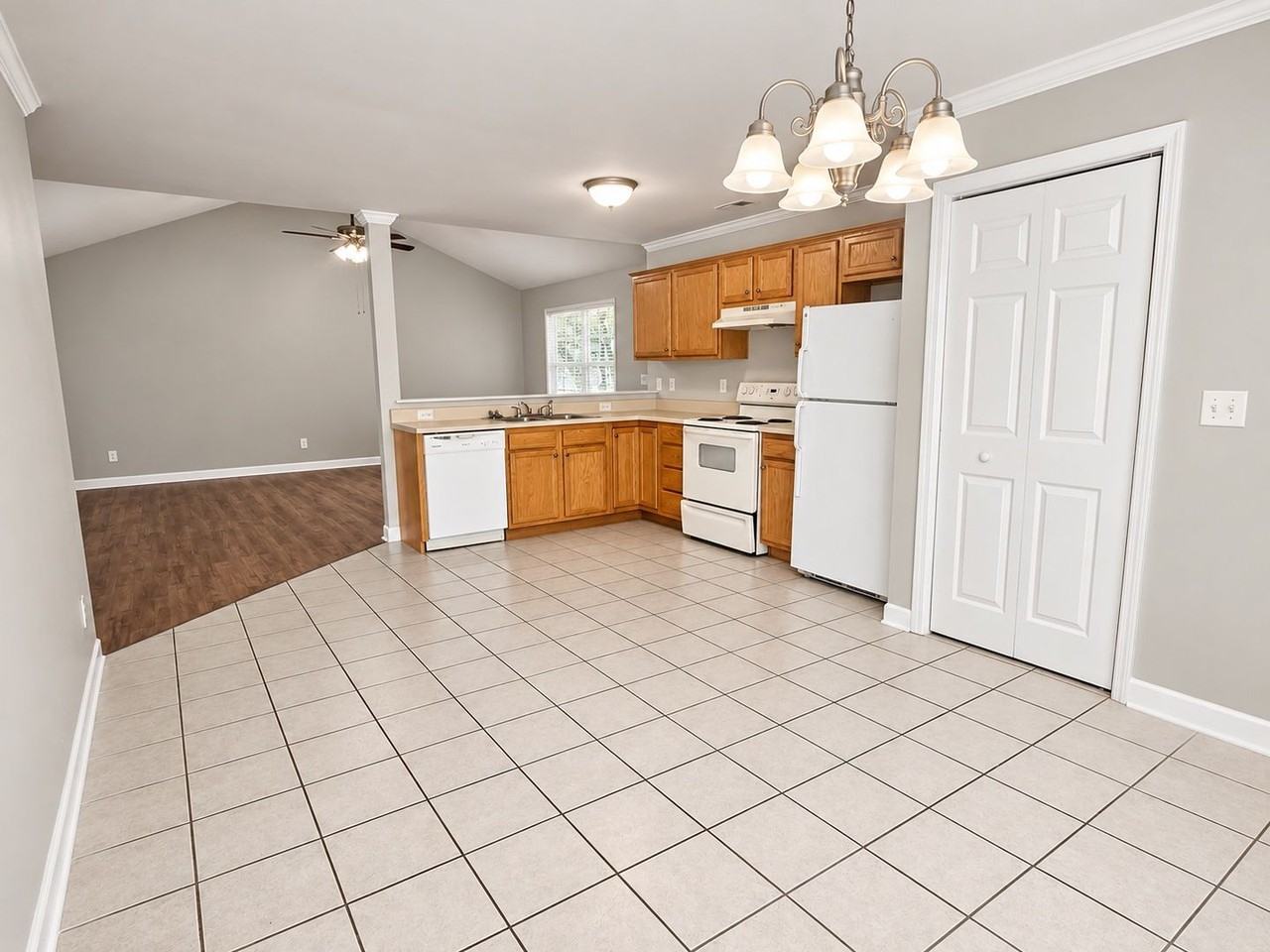 8175 Karr St - Photo 4 of 20