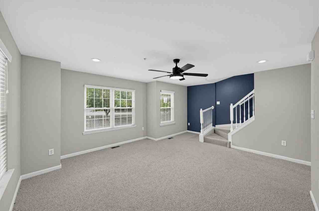 7108 Meadow Green Ter - Photo 5 of 15