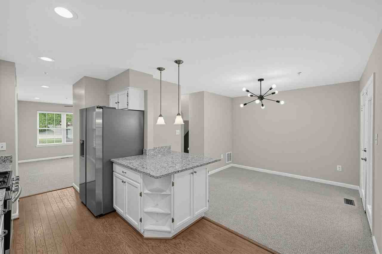 7108 Meadow Green Ter - Photo 7 of 15