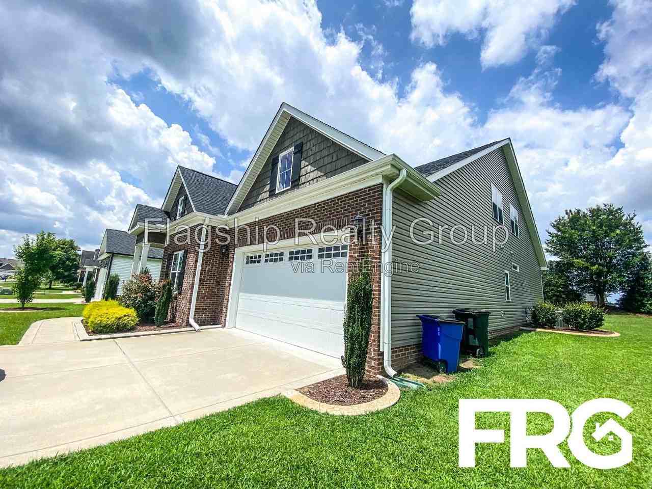 101 Muirfield Pl - Photo 5 of 34
