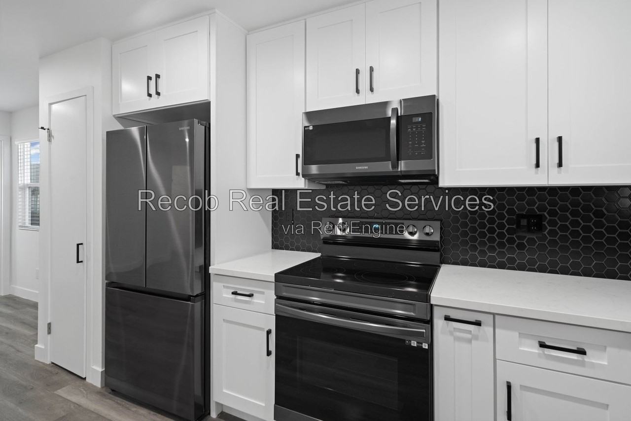 6644 Rockglen Ave #6634 - Photo 2 of 17