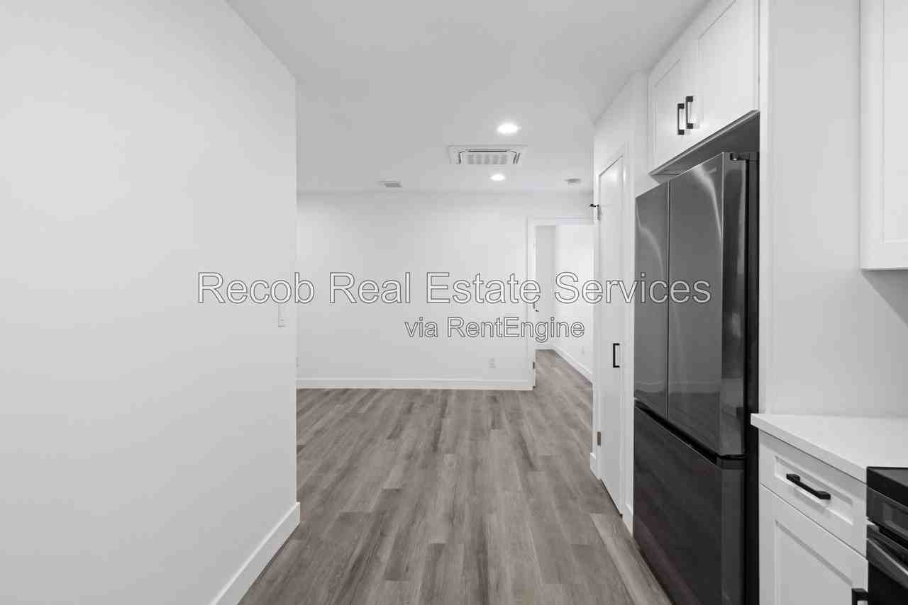 6644 Rockglen Ave #6634 - Photo 3 of 17