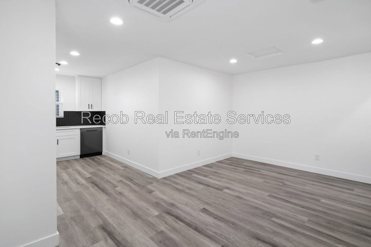 6644 Rockglen Ave #6634 - Photo 6 of 17