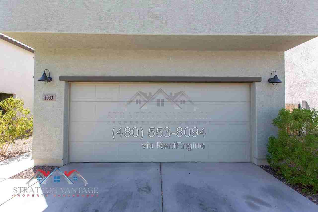 1033 S 150th Dr - Photo 4 of 49