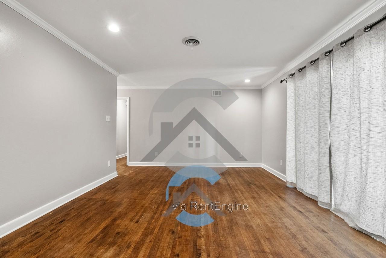 6214 H St - Photo 5 of 14