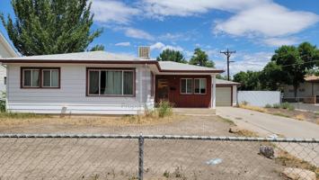 featured image of 1040 Walnut Ave