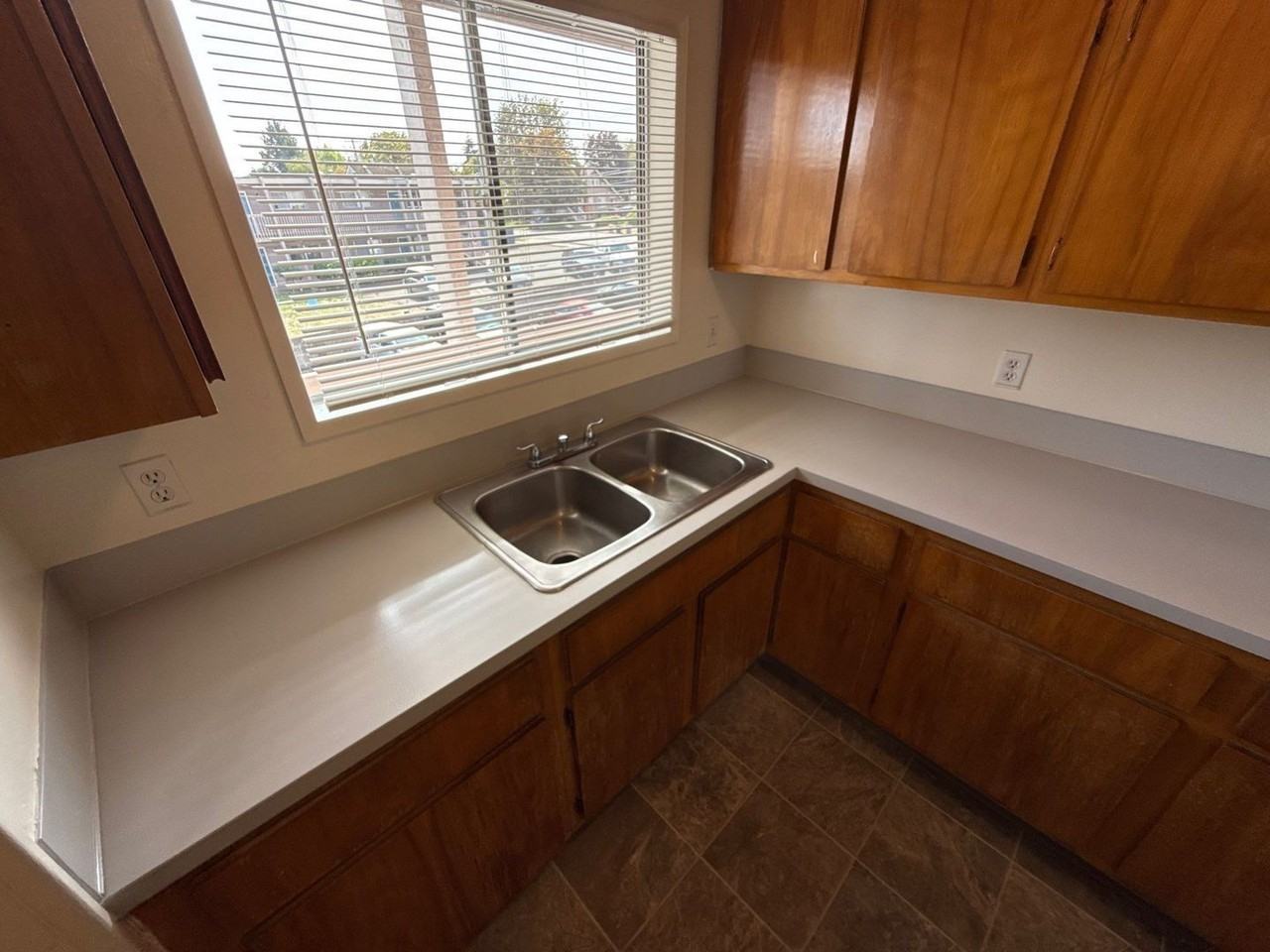 528 Sw Levens St #19 - Photo 7 of 16