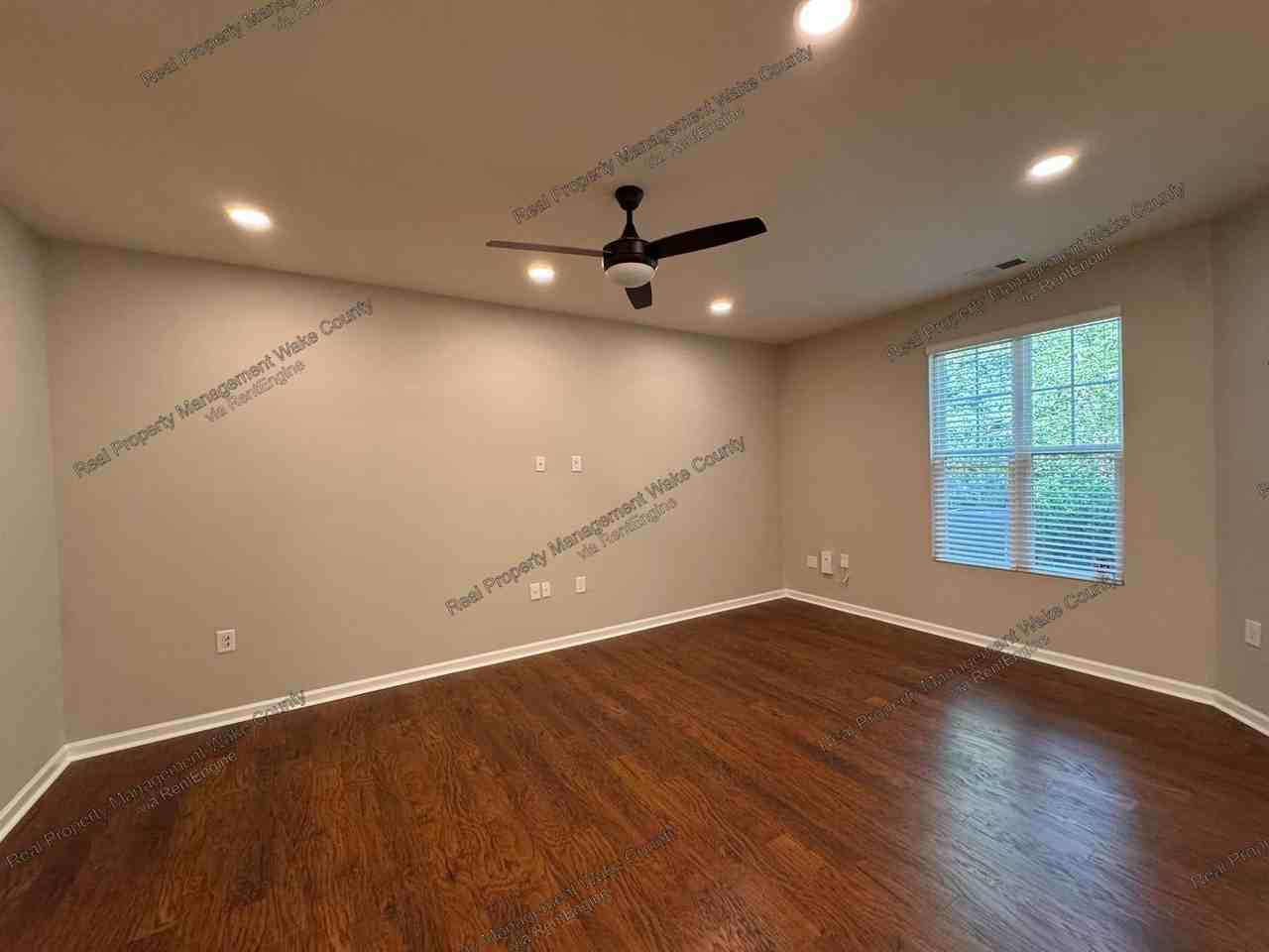 1113 Neighborly Way - Photo 6 of 42