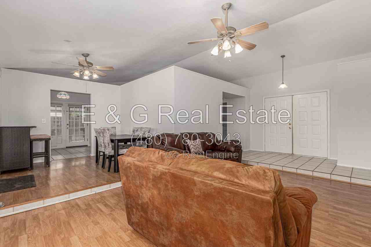 6243 W Cholla St - Photo 7 of 50