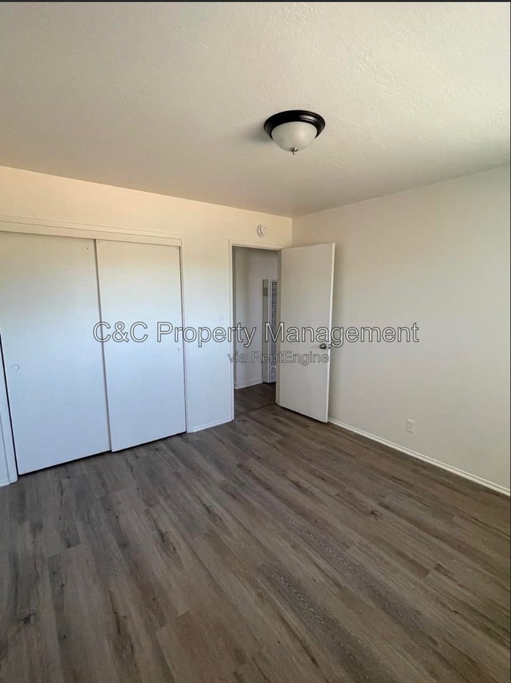 723 Forestdale Ave #4 - Photo 7 of 7
