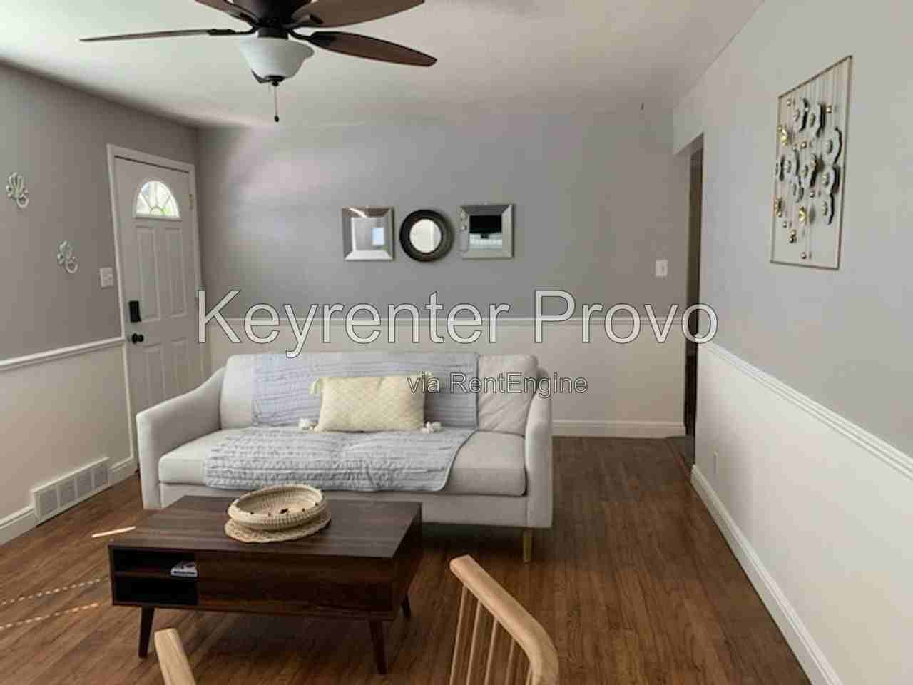 822 W 1280 N - Photo 4 of 16
