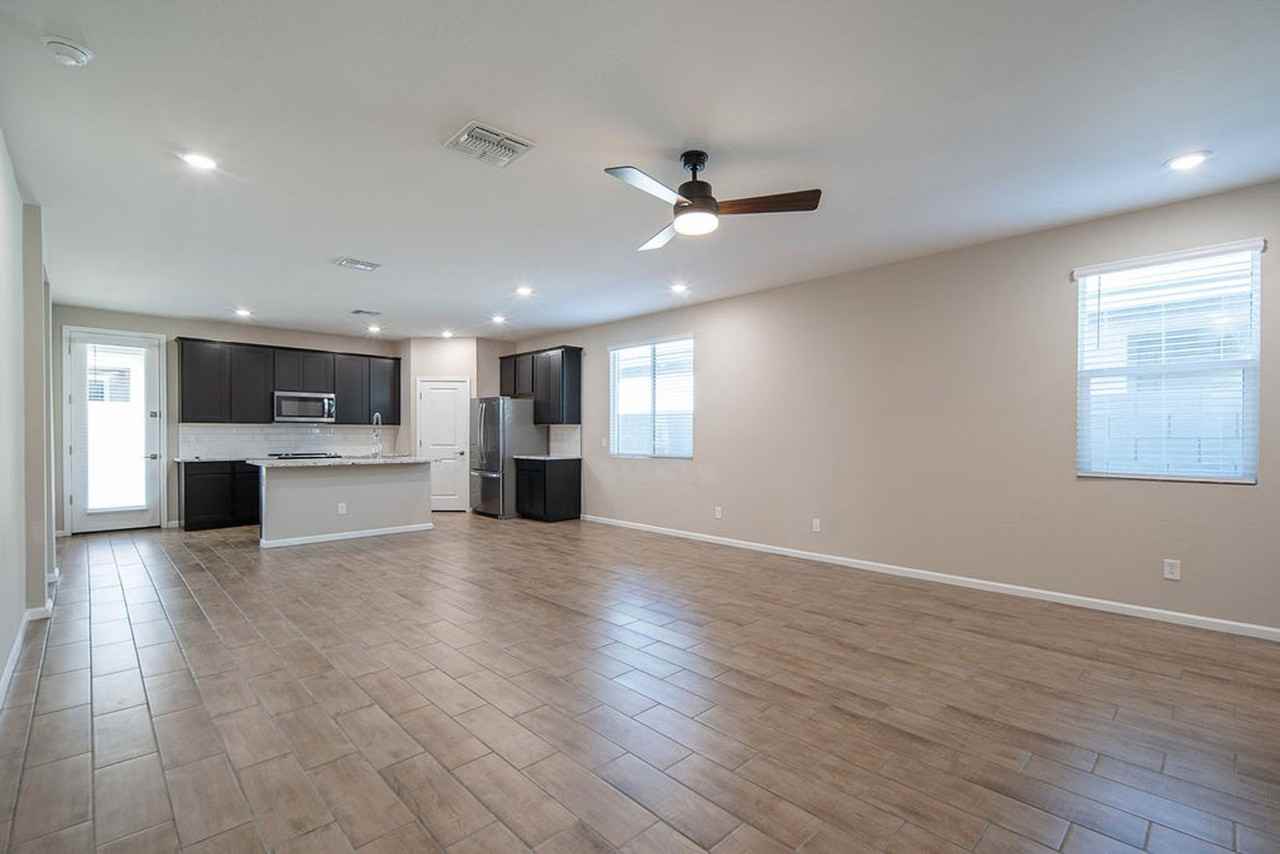 17370 W Via De Luna Dr - Photo 3 of 20
