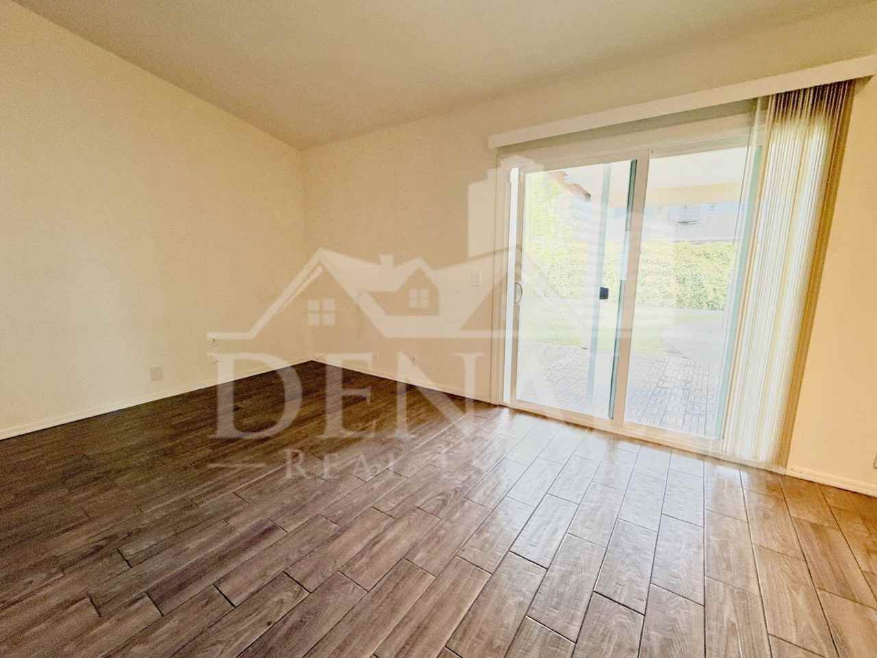 916 W Strahan Dr - Photo 6 of 25