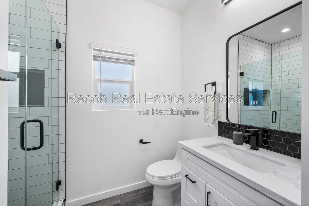 5116 69th St #5106 - Photo 7 of 17