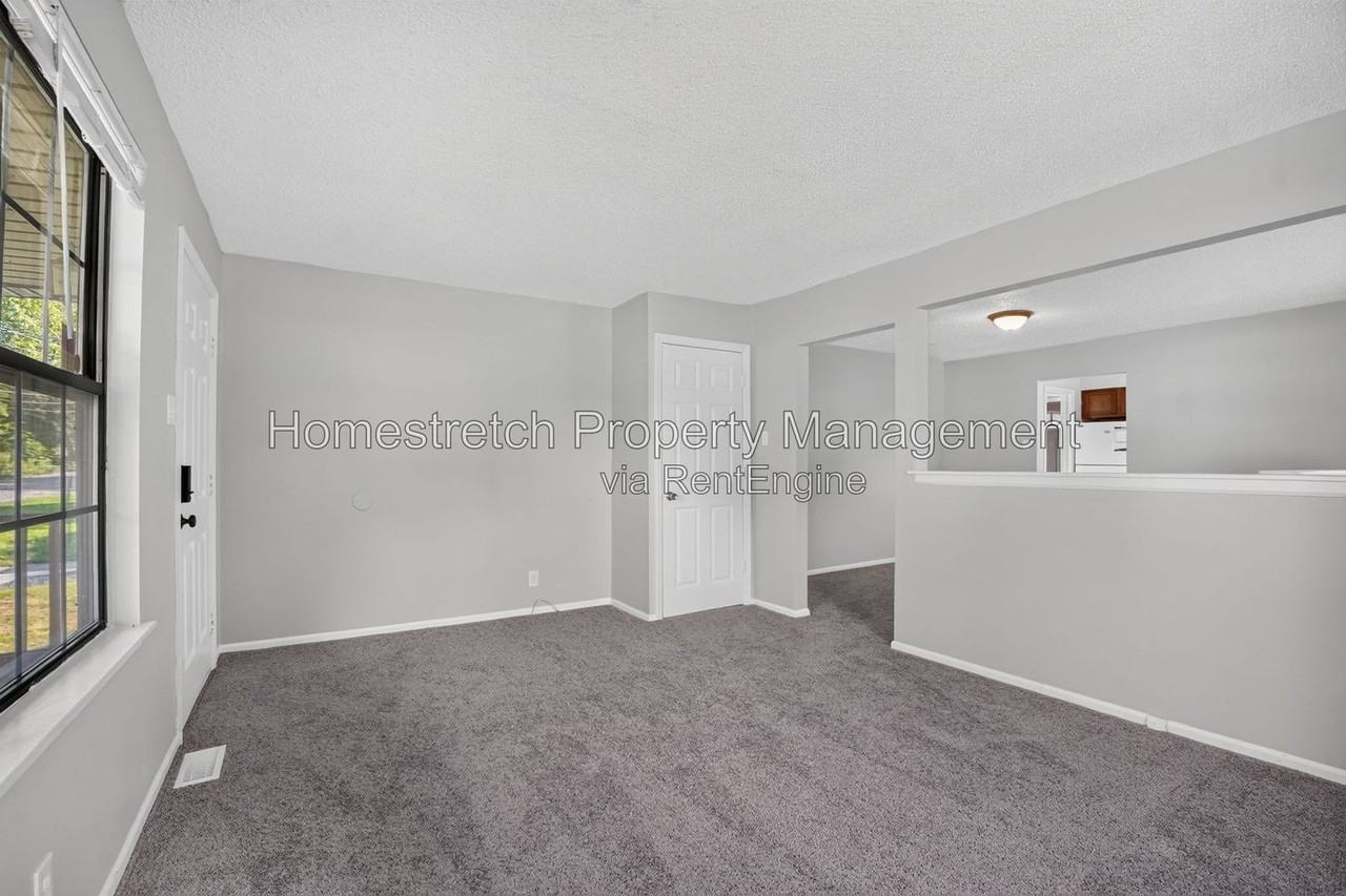 10063 Northgate Dr - Photo 5 of 26