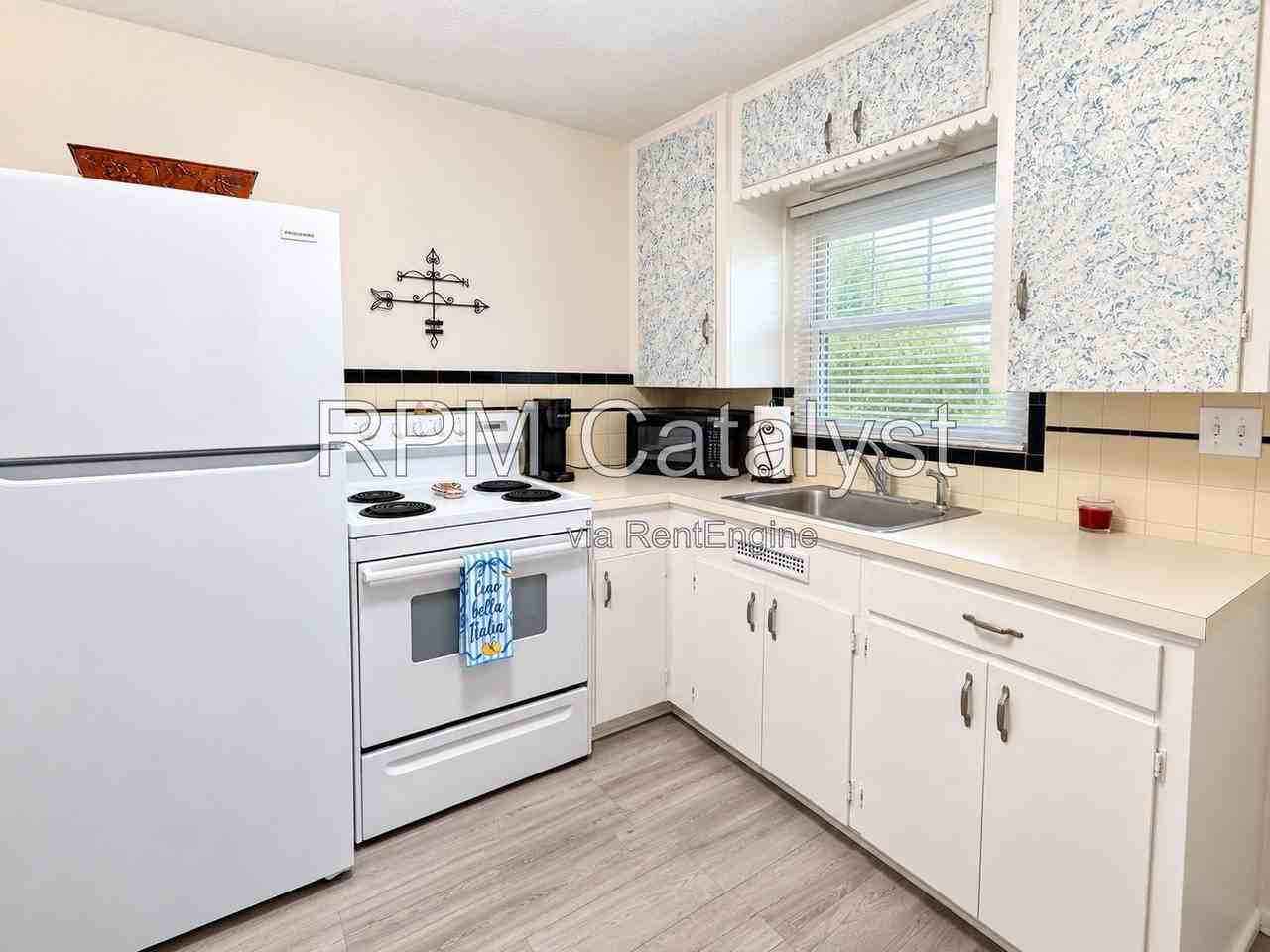 2228 Beach Blvd S - Photo 6 of 23