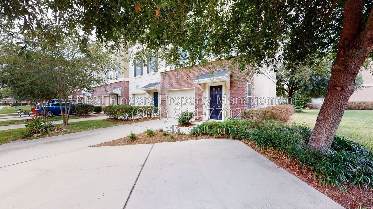 4454 Ellipse Dr - Photo 3 of 31