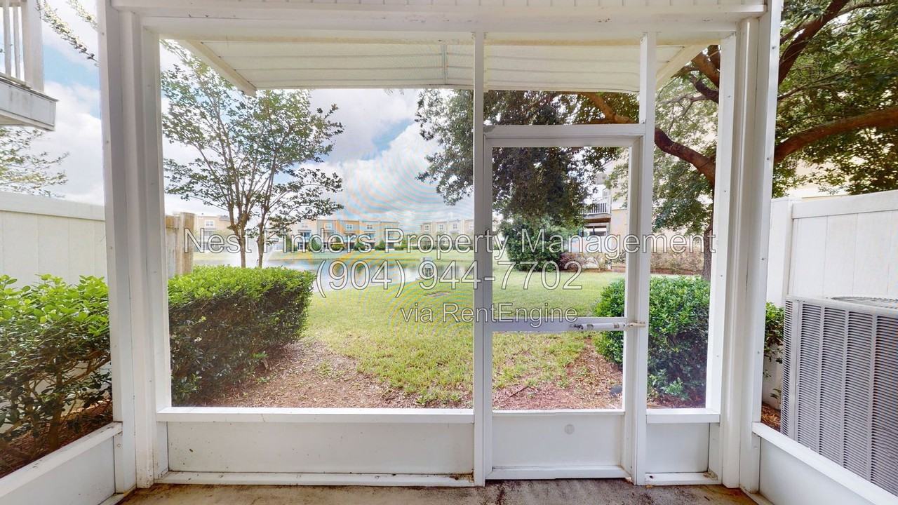 4454 Ellipse Dr - Photo 4 of 31