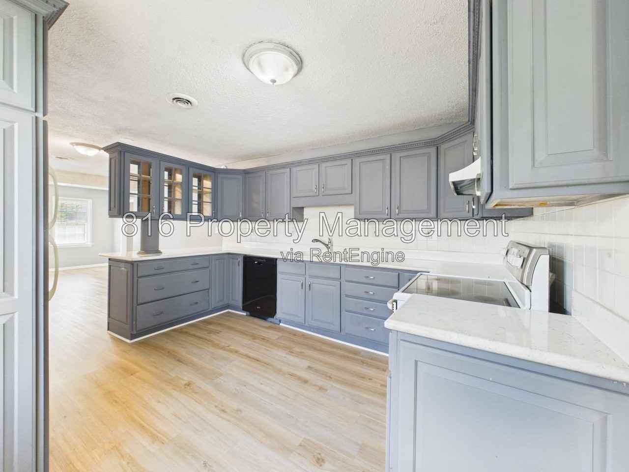 5935 Cypress Pl - Photo 5 of 29