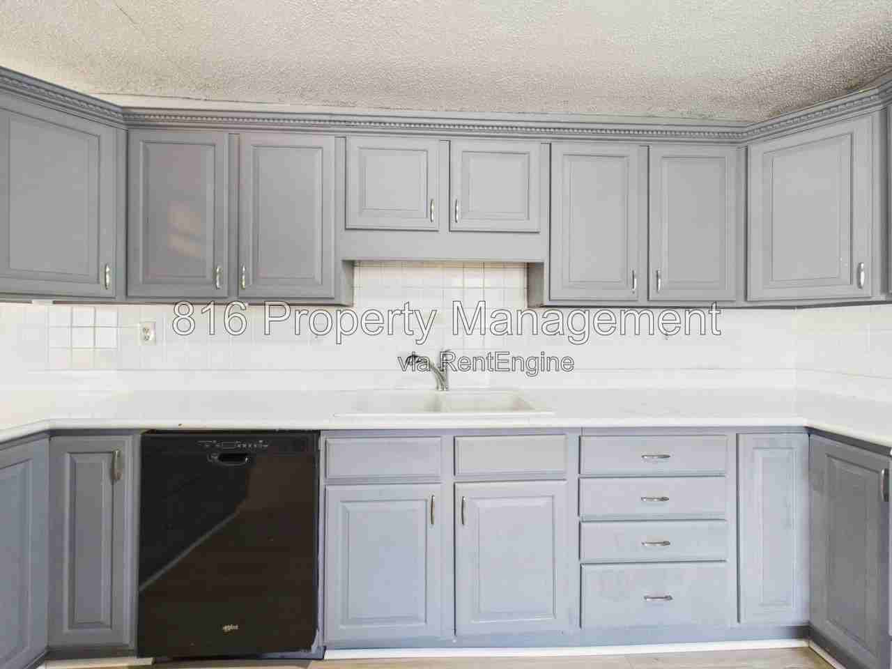 5935 Cypress Pl - Photo 7 of 29