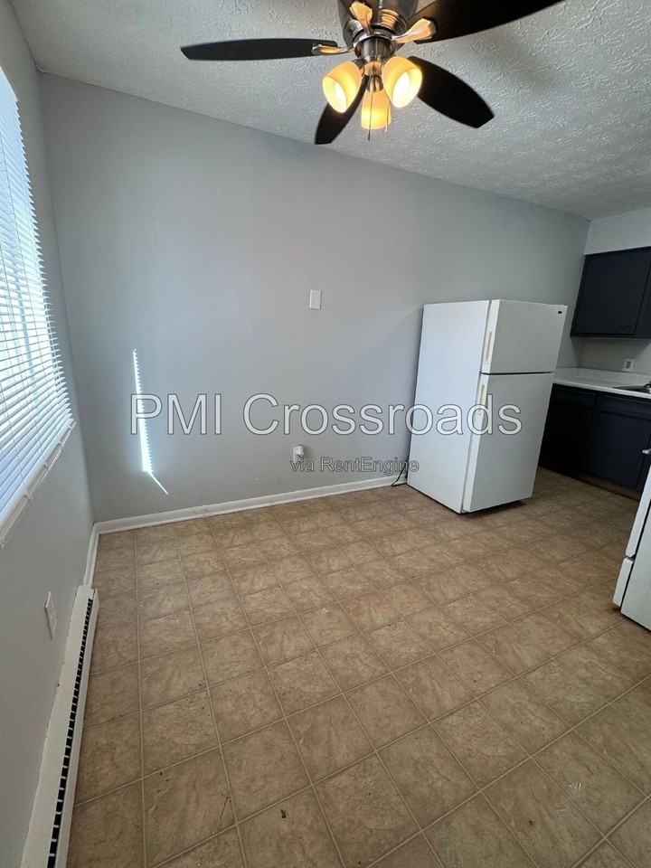 1806 Whipple Ave Nw #8 - Photo 4 of 17