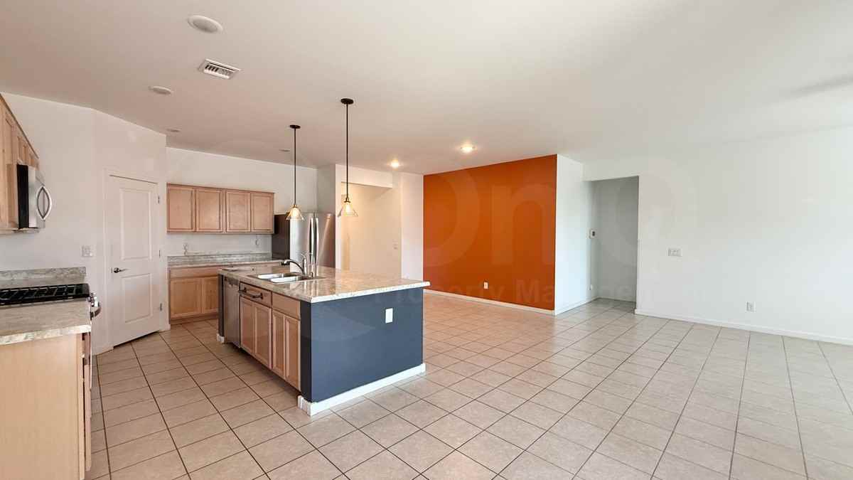7057 E Mallard Ct - Photo 4 of 18
