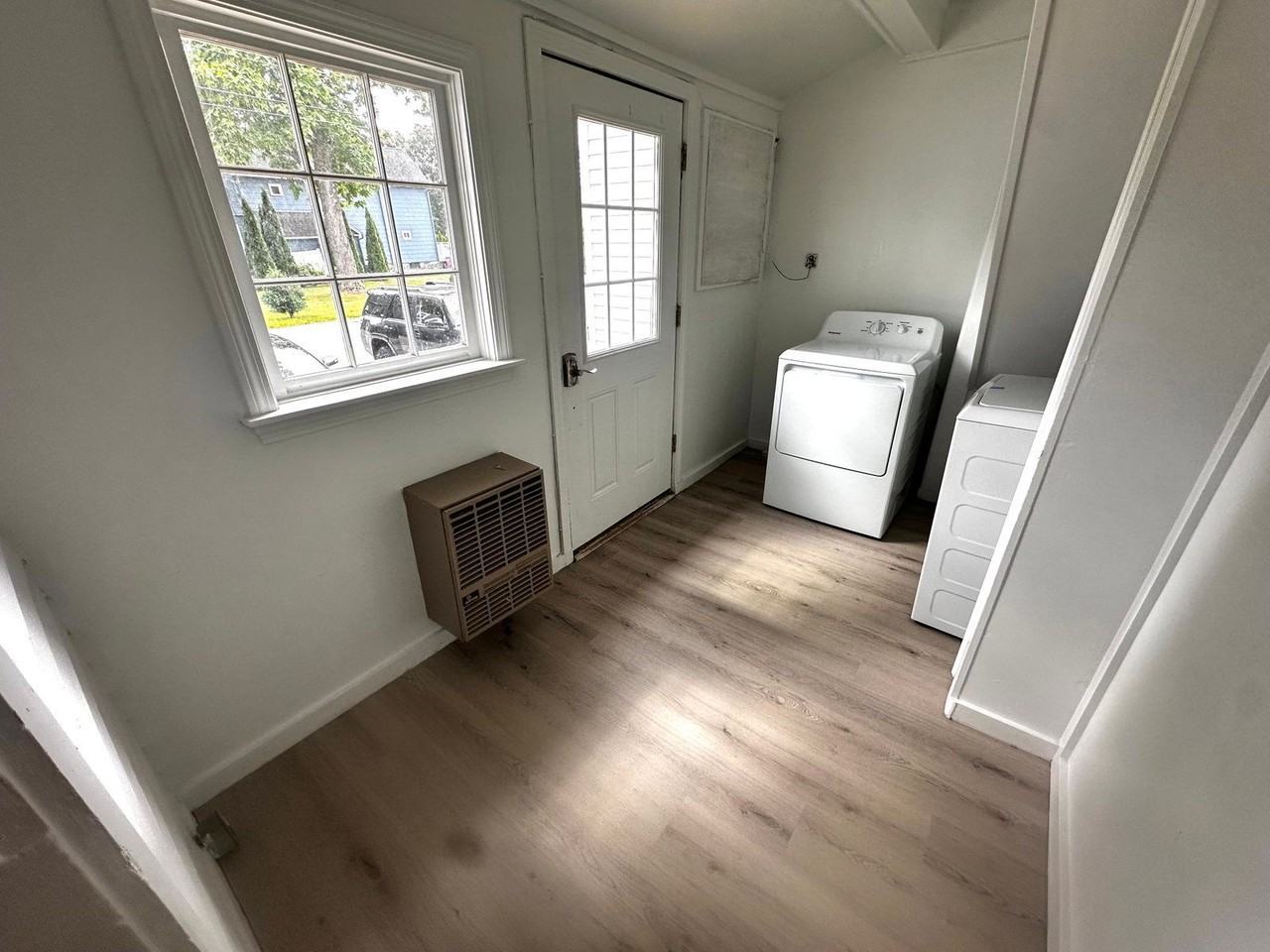 16 Pleasant St #5 - Photo 7 of 22